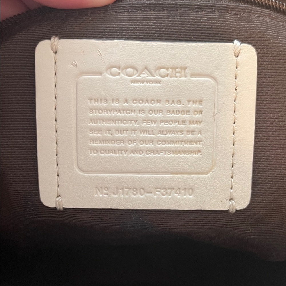 Coach Billie Chalk White Pebbled Leather Backpack w/Adjustable Straps & Pockets! - Picture 11 of 16